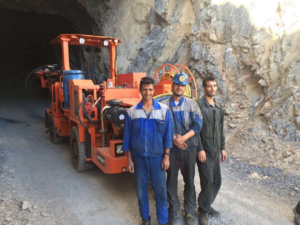 凯发k8官网登录vip入口凿岩台车在伊朗矿山